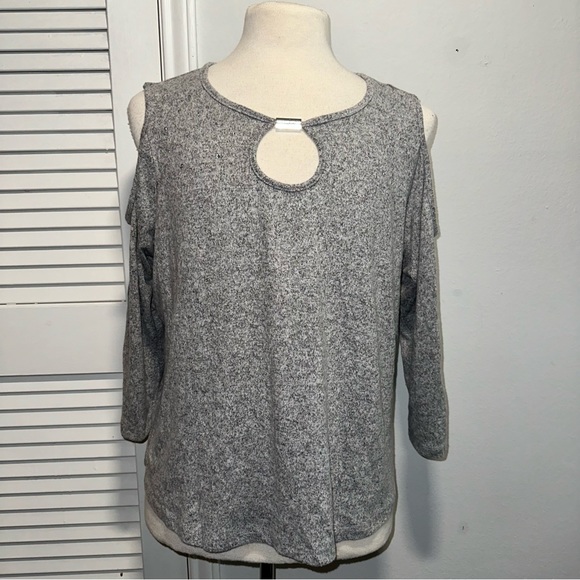Adrianne Vittadini Long Sleeve Top - Picture 1 of 6